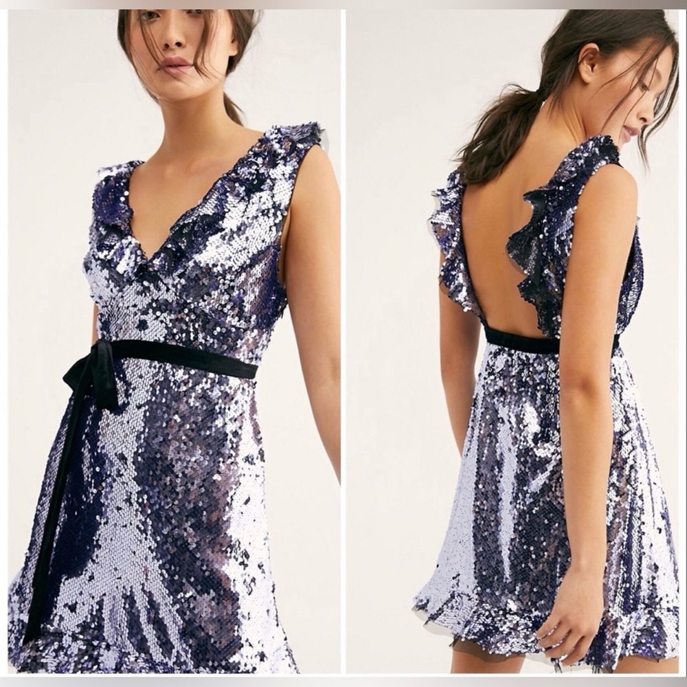 Free People Sequins Siren Mini Dress
In Black